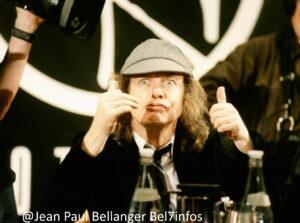 Ac dcnangus young ncredit: bellanger /dalle