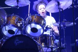Carlos santana accors arena bercy.010