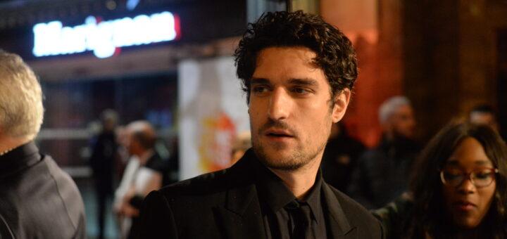 Louis garrel les filles du docteur march avant premiere paris bel7infos jean paul belllanger