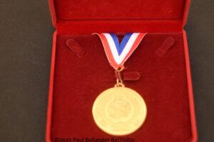 Remise medaille du merite créatif et humoristique salle gaveau.01
